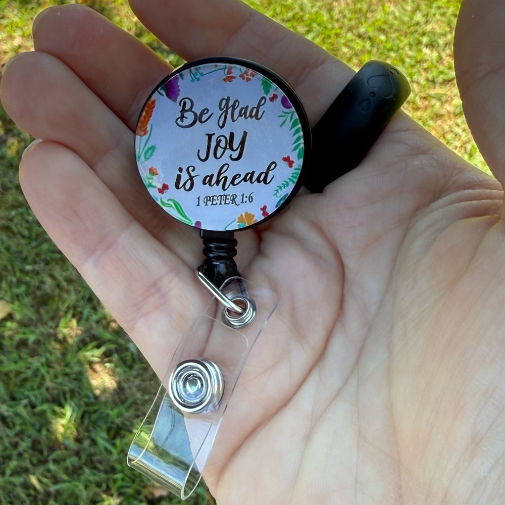 Inspirational Badge Reel with Floral Design